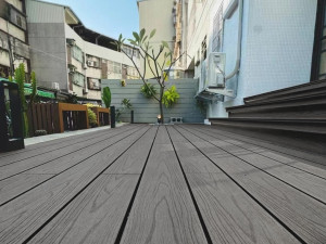 Exploring the Benefits of Dual-Sided Composite Decking: Versatility and Durability Combined
